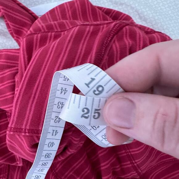 Lululemon Think Fast Pullover cranberry sweatshirt hoodie sweater size 8 - Picture 10 of 12